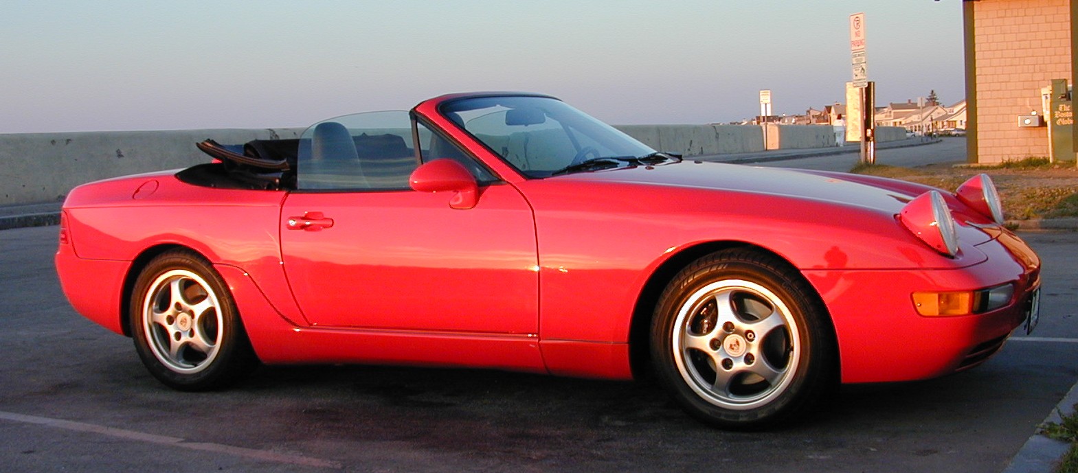 Porsche 968